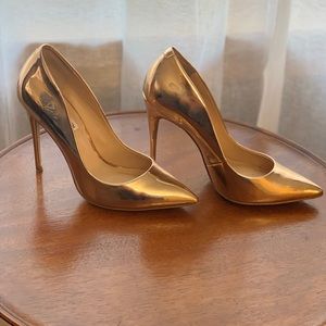 STEVE MADDEN DAISIE Metallic Gold Stilettos